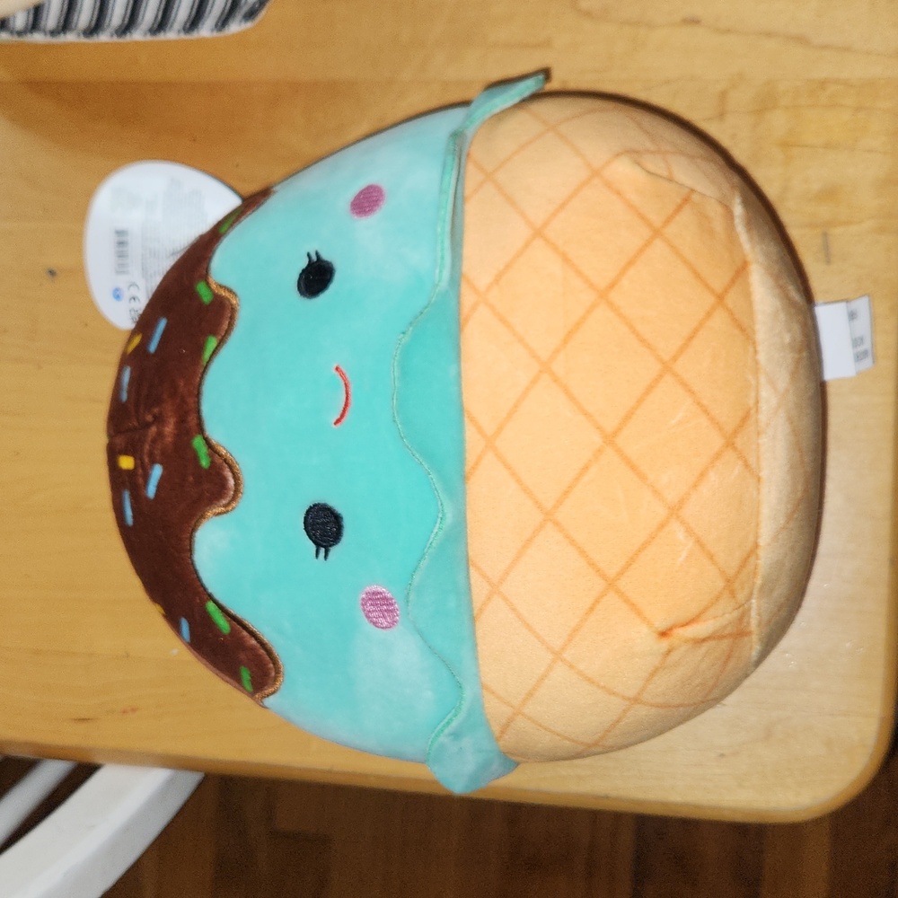 Maya squishmallow